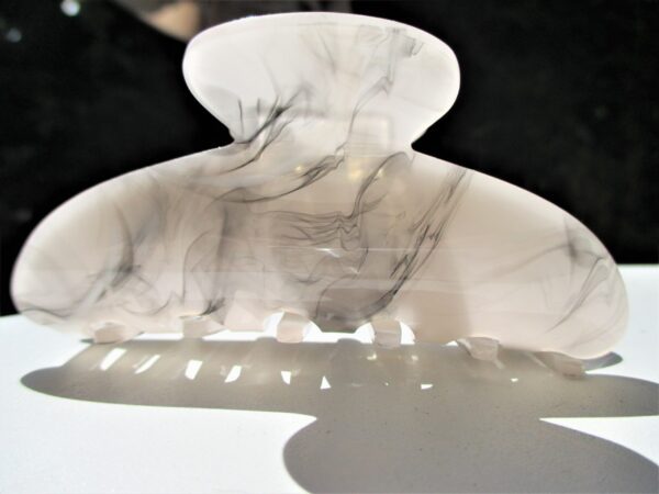 Hair Claw Lady - Image 6